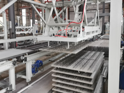 免拆底模鋼筋桁架樓承板設(shè)備廠家：天意機械免拆樓承板設(shè)備，推動建筑高效發(fā)展